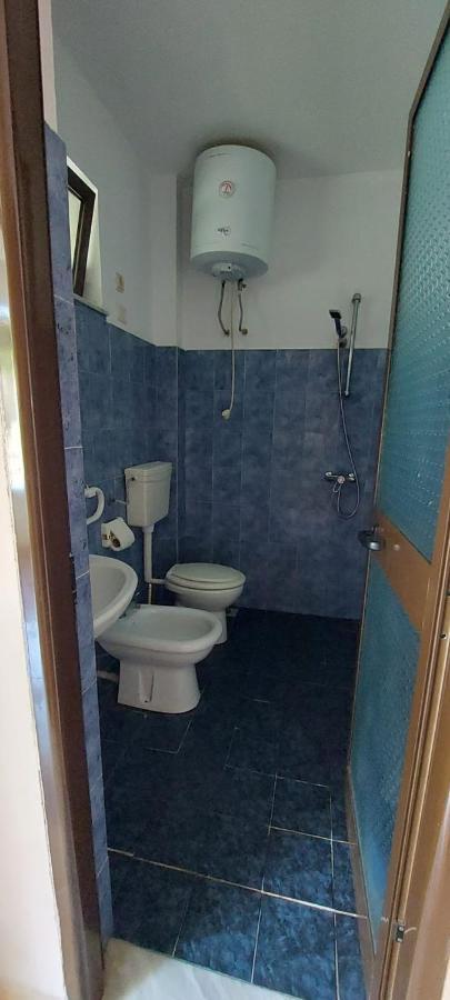 Villa Madani Дуррес Екстер'єр фото